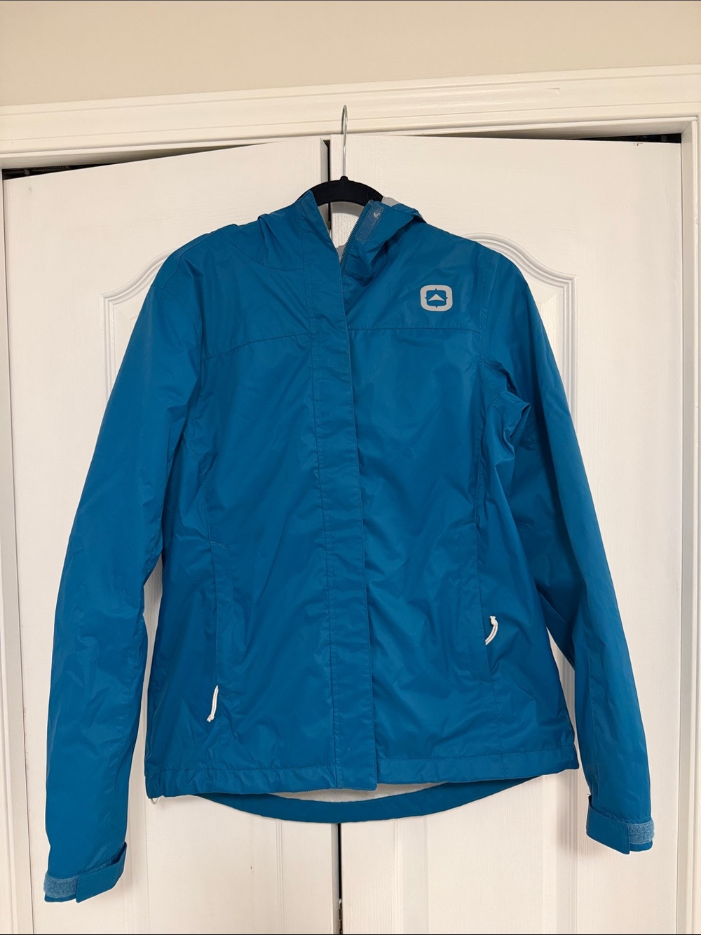 Women's Blue Hooded Ski Jacket with Packable Design